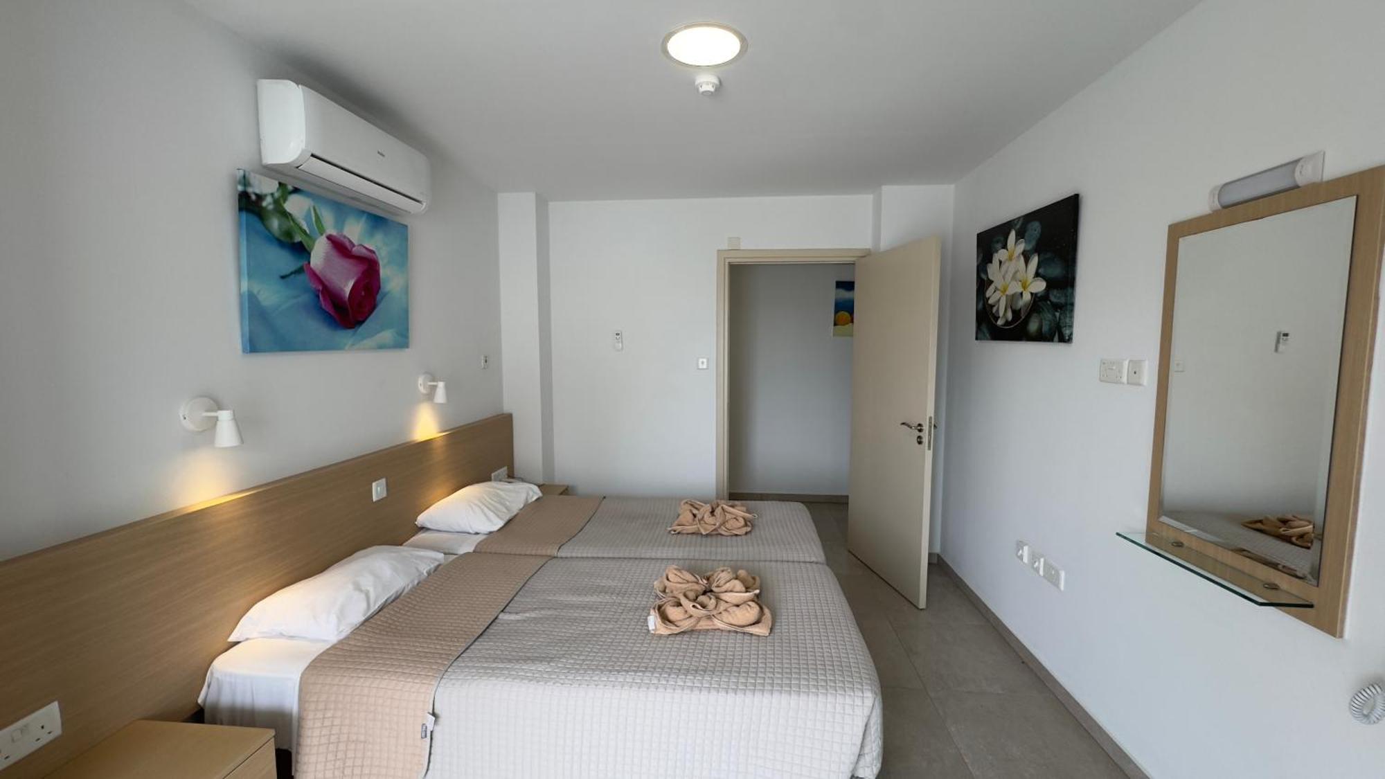 Christabelle Hotel Apartments Agia Napa Buitenkant foto